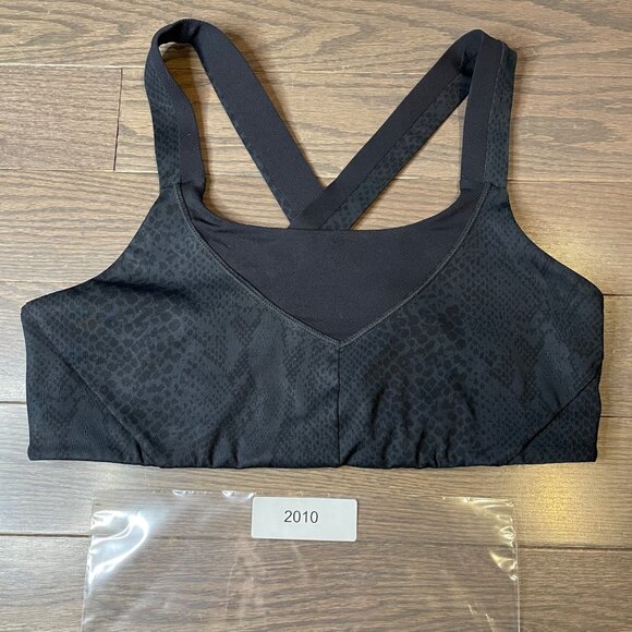 Lululemon On Your Way Sports Bra Desert Snakeskin pattern Deep Coal Black - Picture 8 of 9